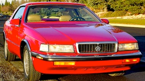 Illustration for article titled A Jalopnik Woodward Dream Cruise Meetup, Cadillacs set a record, and car sales will soon suck